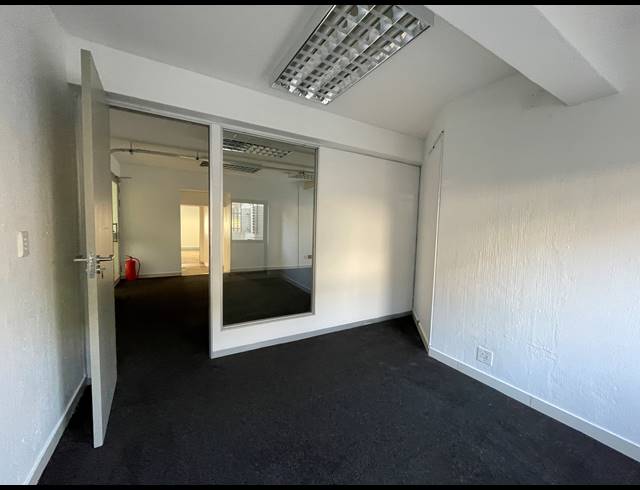 256M² OFFICE TO LET IN RIVONIA